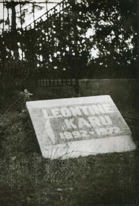 Leontine Lind-Karu haud