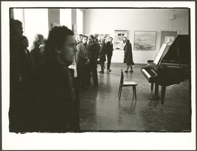 1971. aasta noorte avangardinäituse avamine  similar photo