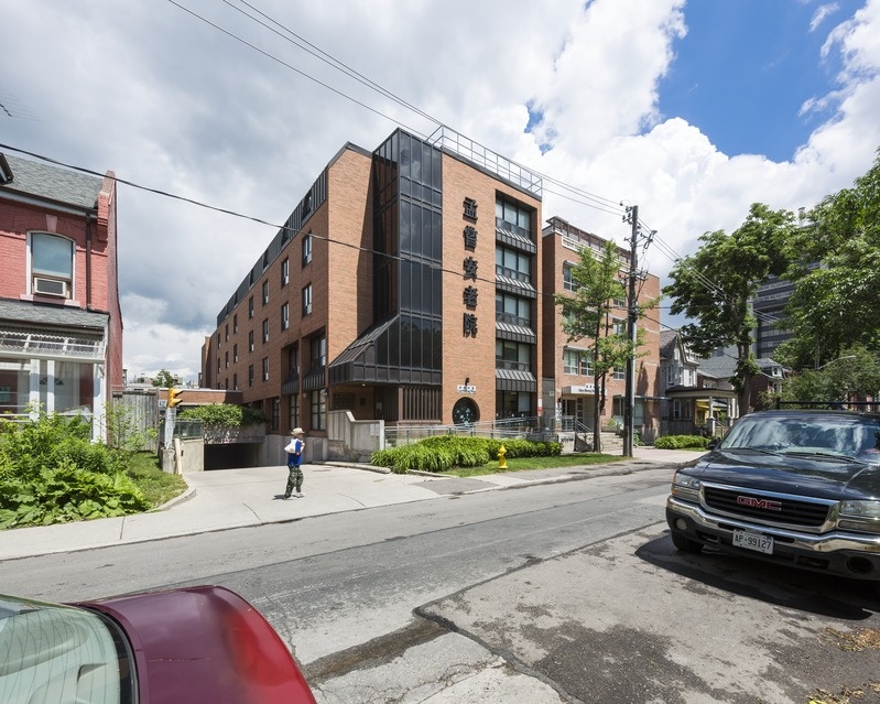 Hiinlaste vanadekodu Torontos 36 D'Arcy St. Välis-Eesti arhitekt Ants Elken kolleegidega