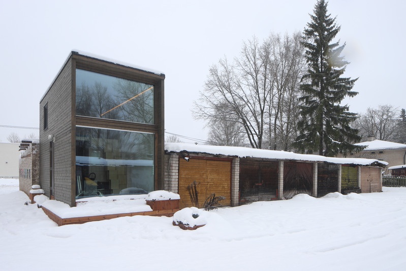 Tartu nn mikrorajoon Lubja tänaval, garaažid ja eramu: AB Sport, arhitekt Tiit Sild