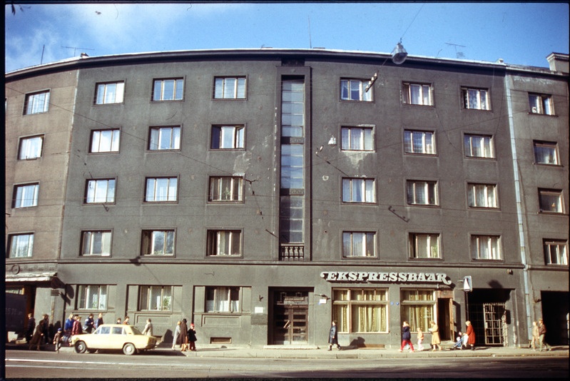 Äridega korterelamu Tallinnas Pärnu mnt 30. Arhitekt Erich Jacoby