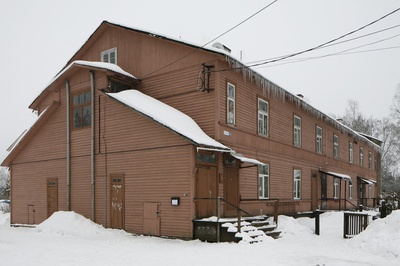 Kohila paberivabrik: Tööstuse 25 tööliselamu  duplicate photo