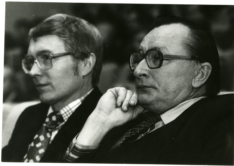 ENSV Arhitektide Liidu XIII kongress Ametiühingute Majas 19.-20. oktoober 1984. Fotod kongressil osalejatest
