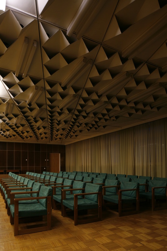 Püssi puitlaastplaatide tehas. Koosolekute saal / aula