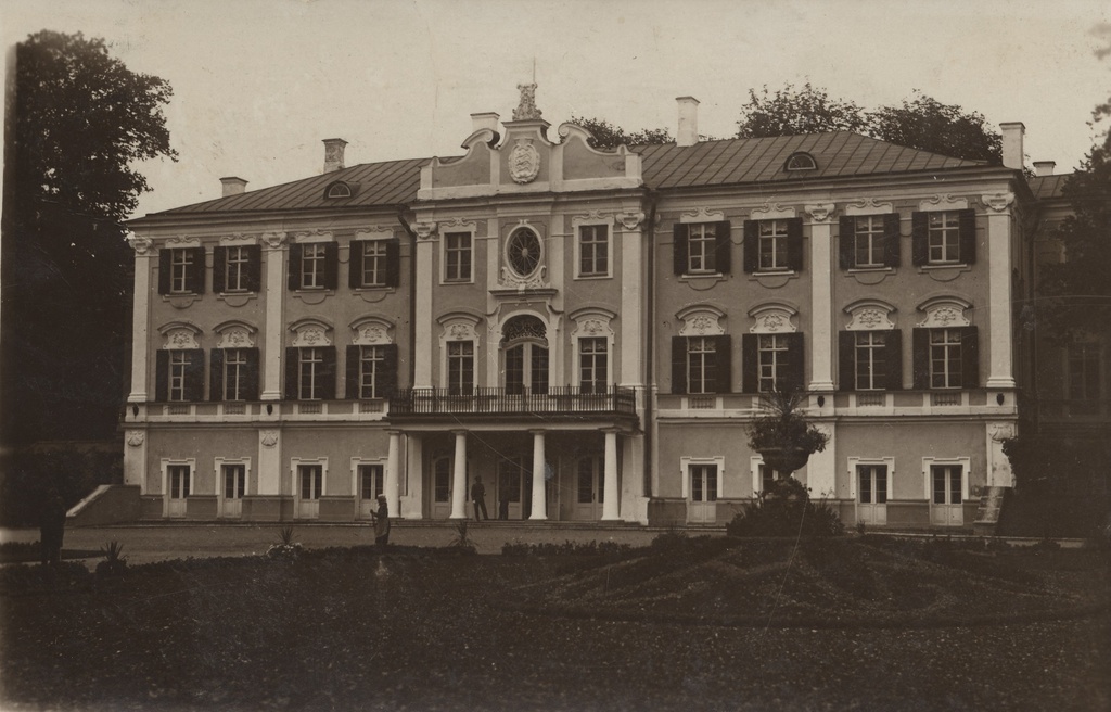 Estonia-tallinn : Kadrioru Castle