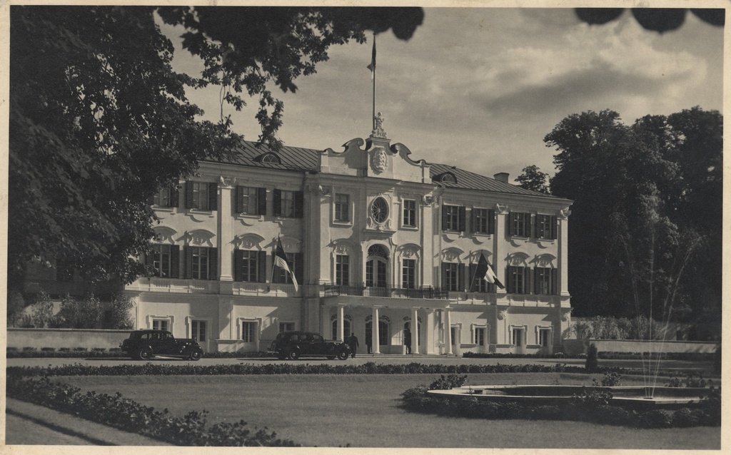 [tallinn] : [Kadrioru Castle]