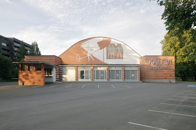 Kalevi spordihall värskelt renoveerituna. Arhitektid Uno Tölpus, Peeter Tarvas, Olga Kontšajeva  similar photo