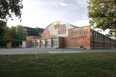Kalevi spordihall värskelt renoveerituna. Arhitektid Uno Tölpus, Peeter Tarvas, Olga Kontšajeva  similar photo