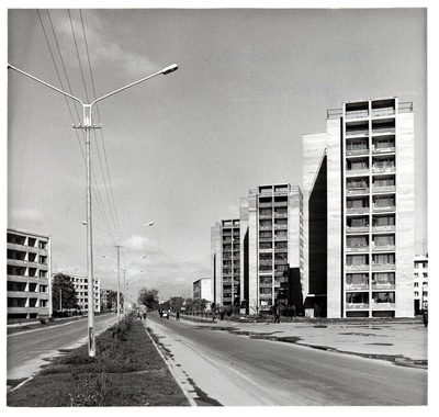 Narva Kreenholmi prospekt: tornelamud  similar photo