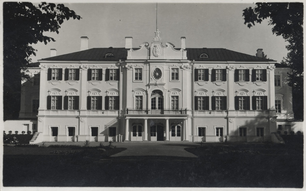 [tallinn] : [Kadrioru Castle]