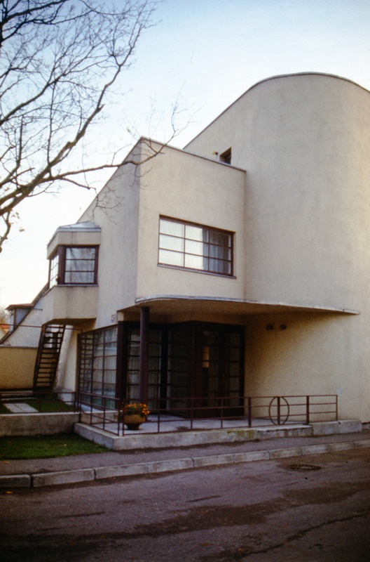 Kirovi kolhoosi pansionaat Pärnus. Arhitekt Rein Hansberg