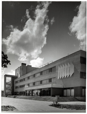 Narva kultuurimaja / kultuurikeskus / kultuuripalee Energeetik. Tüüpprojekt, arhitekt Silvi Luik  similar photo