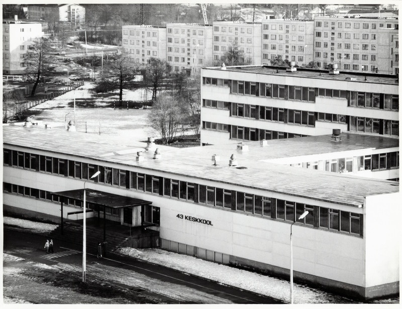 Mustamäe: 43. keskkool, hilisem Tallinna Tehnikagümnaasium Sõpruse pst 187