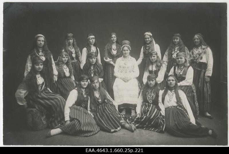 Students of the Girl School in Pärnu city in folk clothes, group photo
