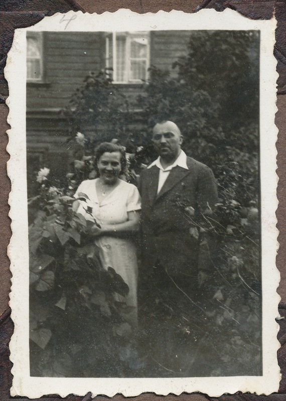 Emilie ja Karl Roolaine