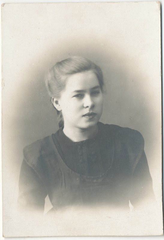 Johanna Kotkas 18-aastasena