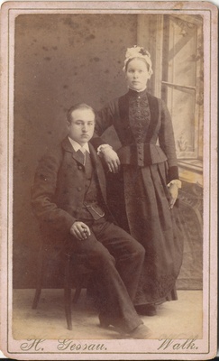 August Kotkas koos oma teise naise Mathildega  duplicate photo