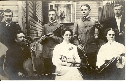 Photo, Dog linguistic and recreational archester in the 20th century. At the beginning