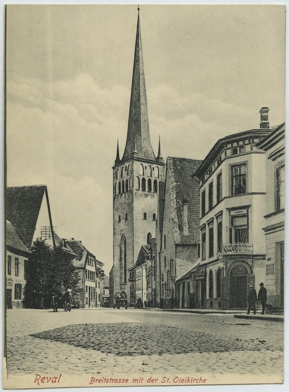 Tallinn. Reval Breitstrasse mit der St. Olaikirche