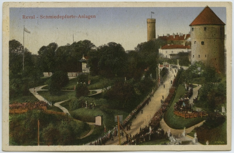 Tallinn, Schmiedepforte-Anlagen