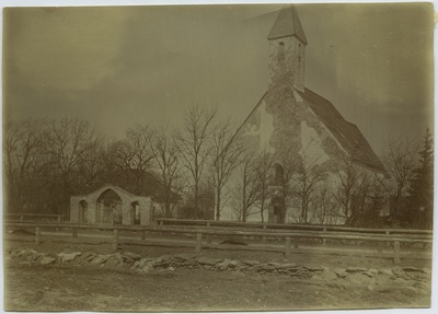 Jõelähtme kirik, vaade läänest  similar photo