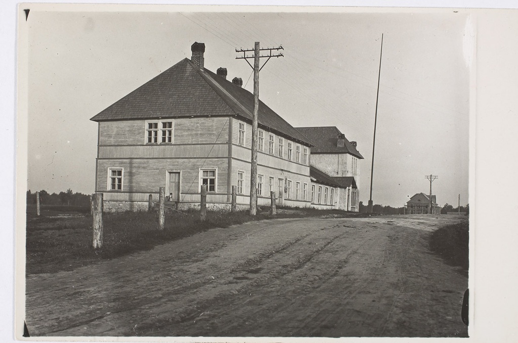 Cell primary school building