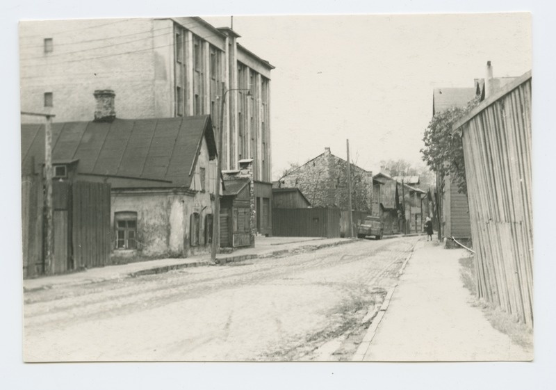 Tallinn, vaade Karu tänavale (Jõe tn nurk)