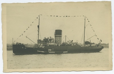 Läti jäälõhkuja "Krišjanis Valdemars".  duplicate photo