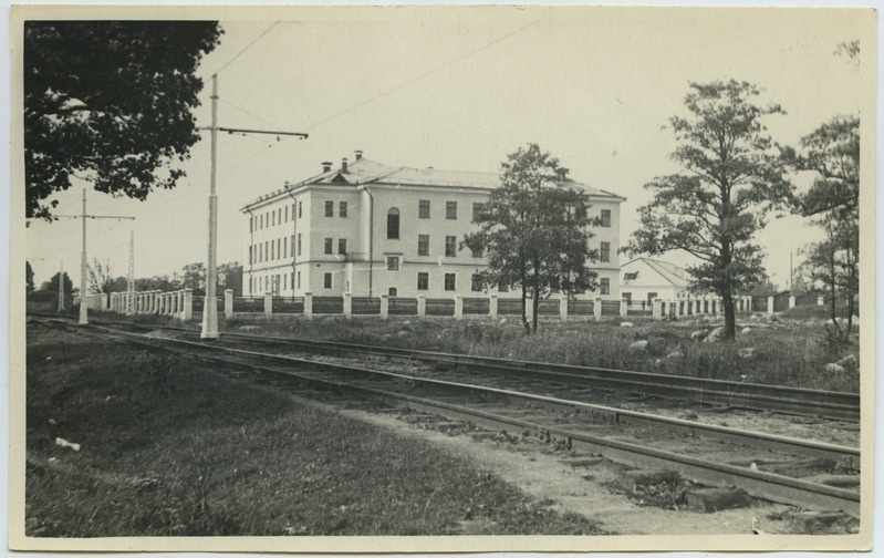 Tallinn, Vabrikukool nr. 49 Koplis