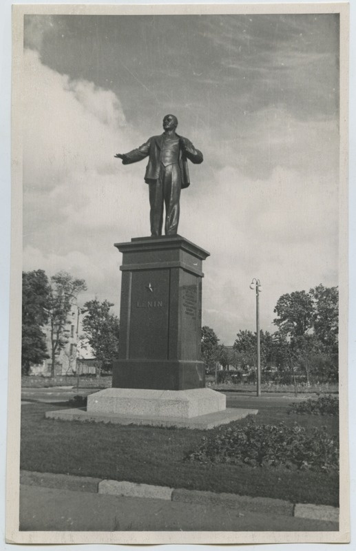 ENSV Tallinn, Lenin - mälestussammas