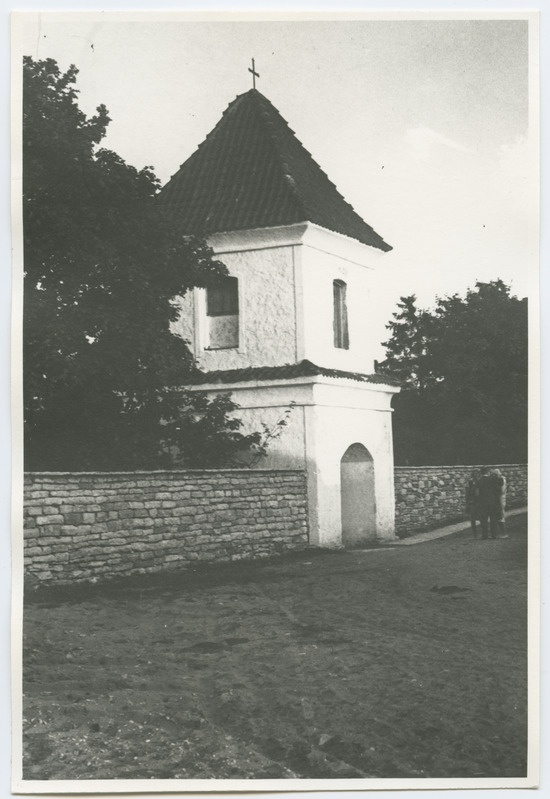 Pirita kloostri kellatorn.