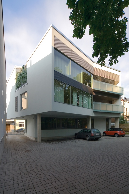 Apartment building Kadriorus Koidula 26, view of the building. Architect Tiit Trummal