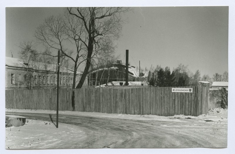 Fotod. Pelgulinna, Kalamaja, Kopli vaated.