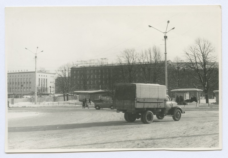 Tallinna Keskväljak (praegune Viru väljak)