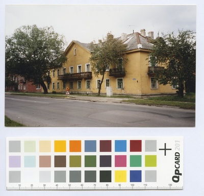 Tööstuse tänav. Kahekordne, rõdudega kivielamu.  duplicate photo