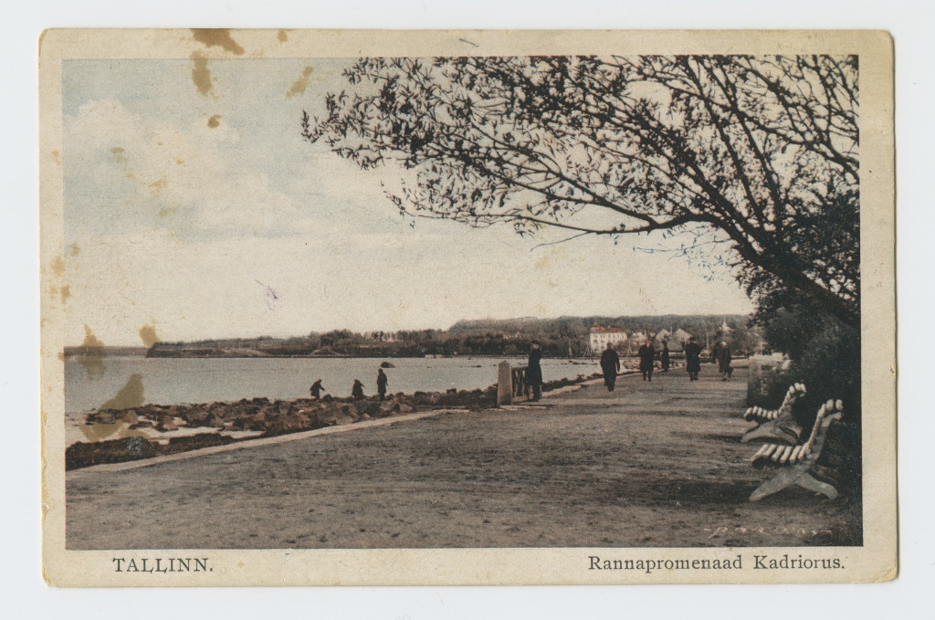 Postcard by beach promenade Kadriorus