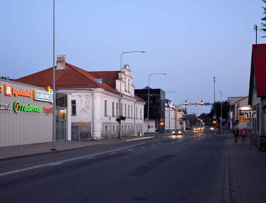 Aadlipreilide kodu Viljandis, Tallinna tänaval rephoto