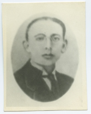 Edmund Hammer, Eesti AÜ I kongressi saadik, kes hukatud Eesti rahvaväelaste poolt 6.09.1919 Irboskas.  duplicate photo