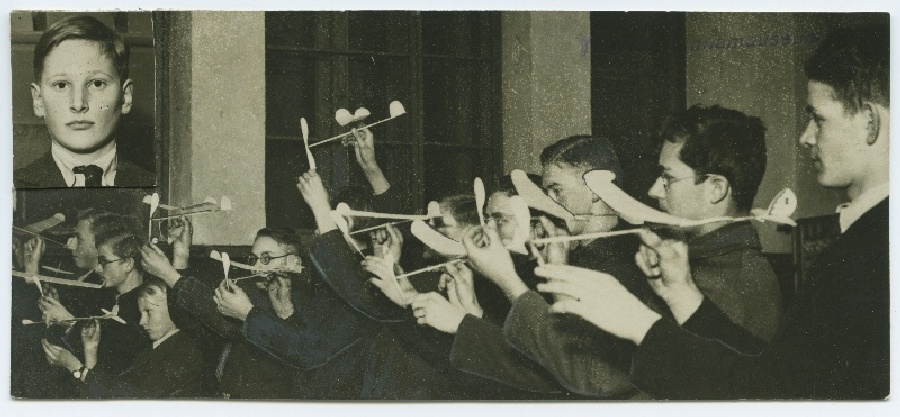 Noored lennukimudelitega.