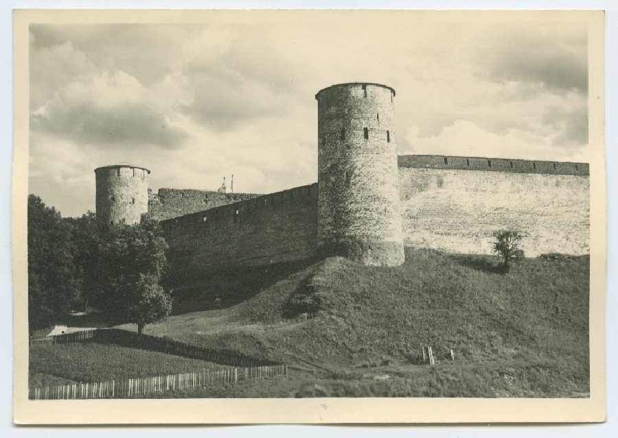 Narva, Ivangorod loodest.