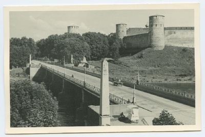 Narva Ivangorod.  duplicate photo