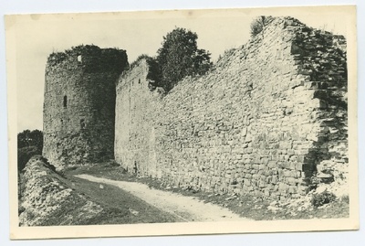 Irboska lossi varemed.  duplicate photo