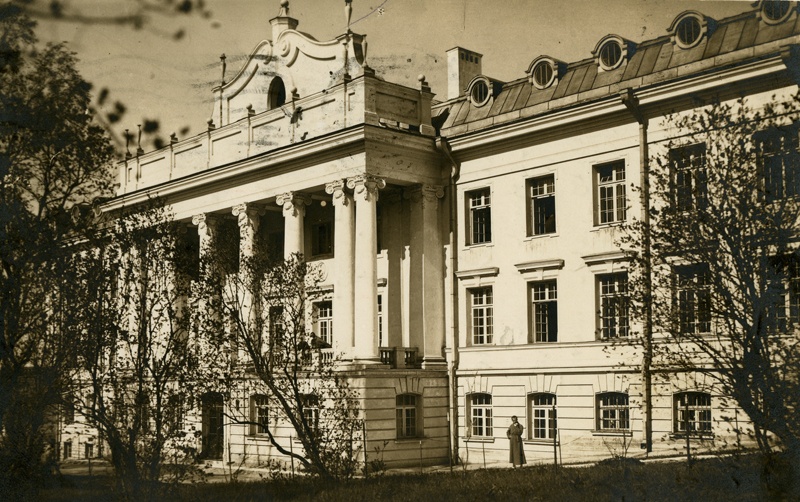 Central Hospital of Defence Forces (Sõjaväehospital), view of the building. Architect Alexander Wladovsky