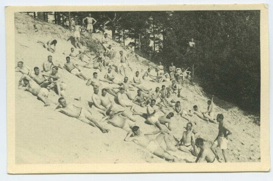 Tallinn, Kose mäenõlvak Kloostrimetsa tee ääres.