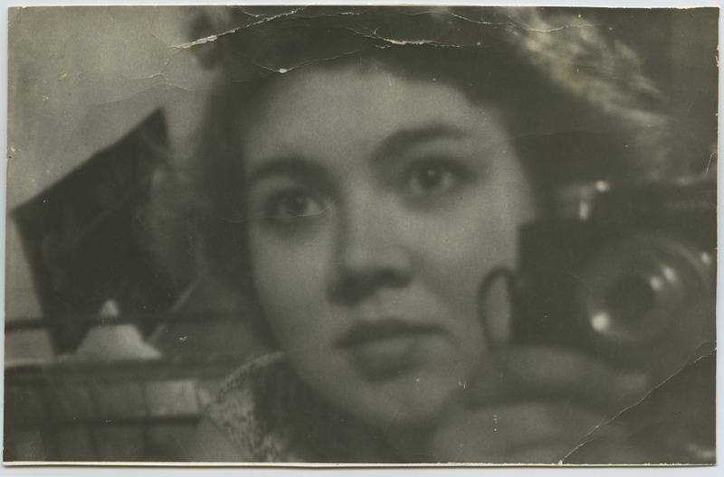 Fotograaf Helmi Galetina autoportree