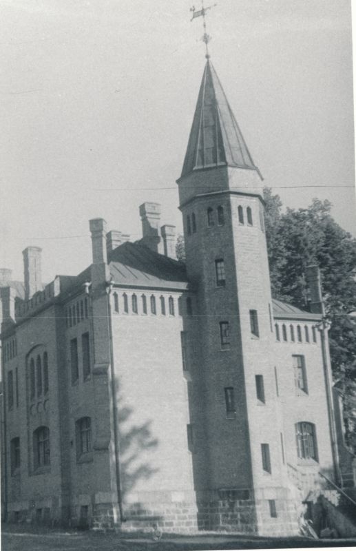 Photo. Excursion of the employees of the Self-Active Museums of the Republic in 1986. Sangaste Castle.
