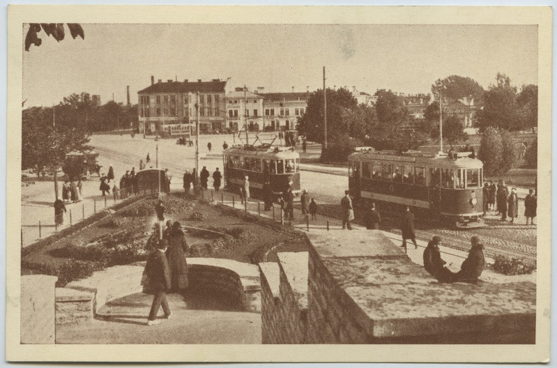 Tallinn, vaade keskväljakule Narva maantee suunas.