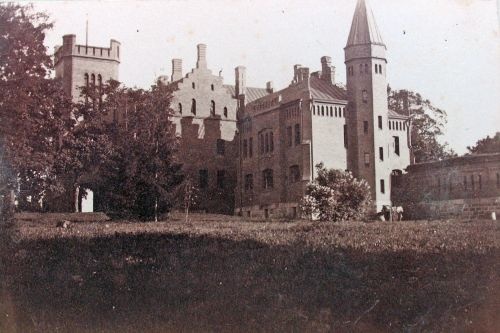 Photo album from 1896.Reported to the owner of the Sangaste Manor for the Country Berg
