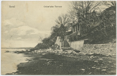 Orlovi terass Maarjamäel, vaade treppidele mere ääres.  duplicate photo