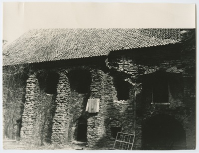 Dominiiklaste kloostri varemed  similar photo